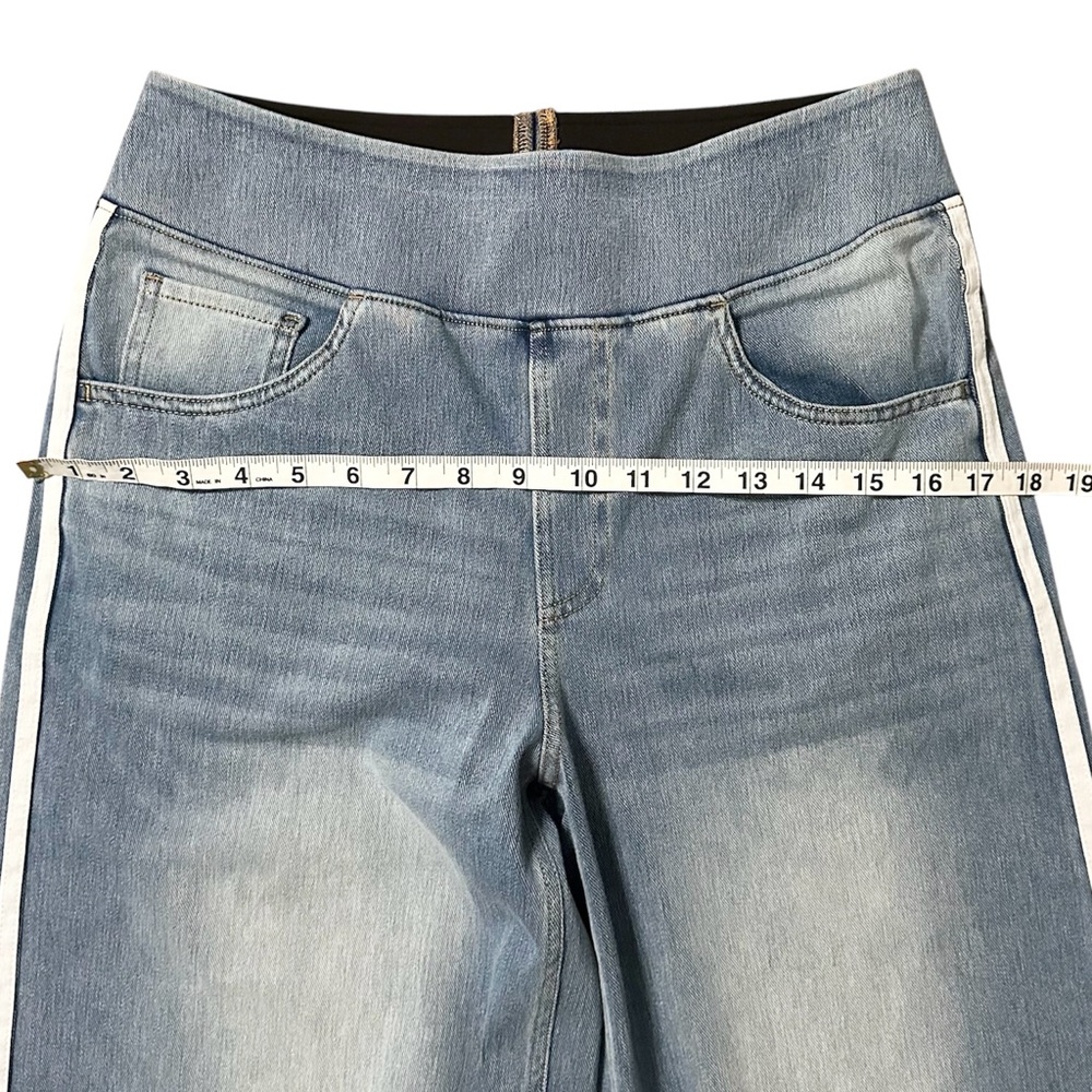 Halara Flex High Waisted Stripe Wide Leg Jeans w/ Pockets Size Medium - Picture 8 of 11